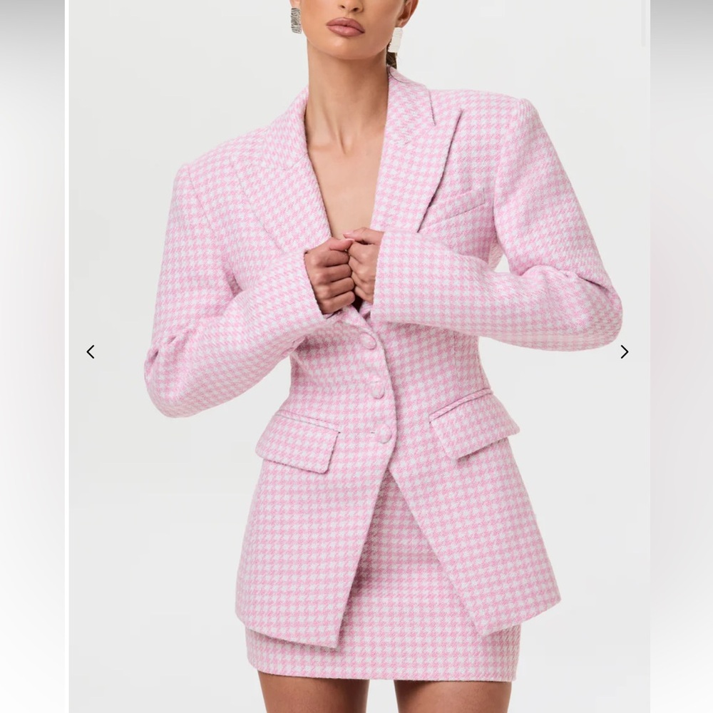 Naked wardrobe Pink Houndstooth Blazer and skirt set small